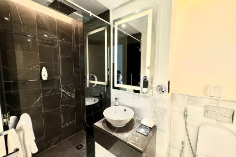 Apartment in Palm Jumeirah, Dubai, UAE 3 bedrooms, 187 sq.m. № 573812 - photo 16