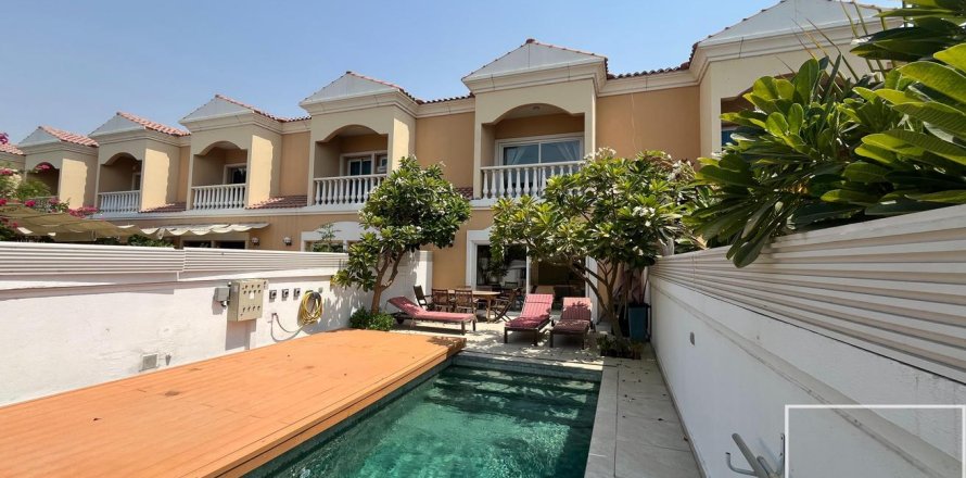 Таунхаус в Jumeirah Village Triangle, Дубай, ОАЭ 3 спальни, 180.05м2 № 755331