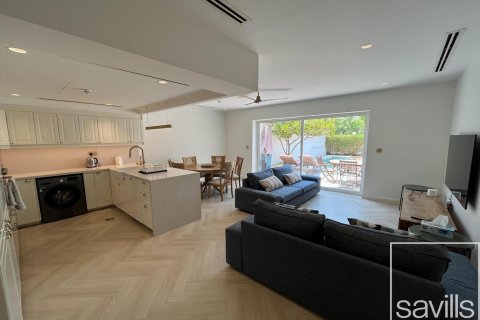 Снять в аренду таунхаус в Jumeirah Village Triangle, Дубай, ОАЭ 3 спальни, 180.05м2, № 755331 - фото 3
