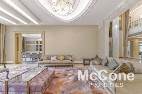 Villa in Emirates Hills, Dubai, UAE 6 bedrooms, 1749.64 sq.m. № 587513 - photo 5