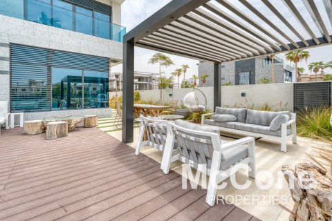 Villa in Palm Jumeirah, Dubai, UAE 8 bedrooms, 882.95 sq.m. № 587510 - photo 22