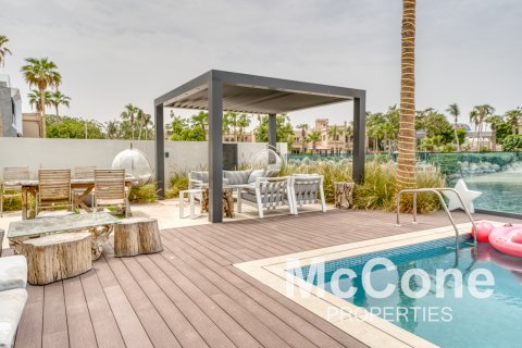 Villa in Palm Jumeirah, Dubai, UAE 8 bedrooms, 882.95 sq.m. № 587510 - photo 21