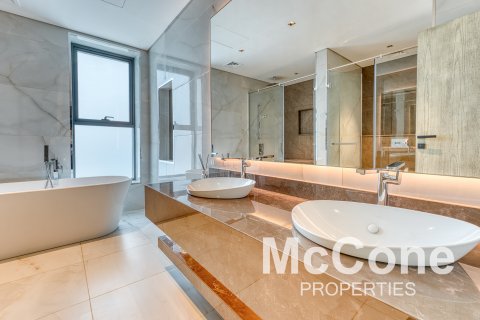 Villa in Palm Jumeirah, Dubai, UAE 8 bedrooms, 882.95 sq.m. № 587510 - photo 16