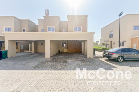Shtëpi në qytet në Dubai Land, Dubai, Emiratet e Bashkuara Arabe 4 dhoma gjumi, 240.34 m2. № 587512 - Foto 9
