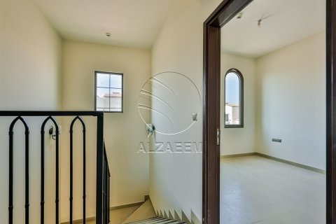 Townhouse in Khalifa City, Abu Dhabi, UAE 2 bedrooms, 123 sq.m. № 615209 - photo 18