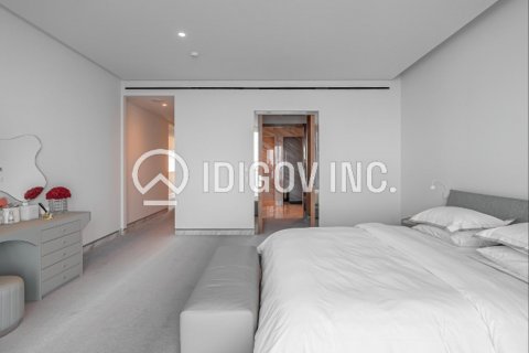 Apartment in Palm Jumeirah, Dubai, UAE 2 bedrooms, 255 sq.m. № 638920 - photo 13