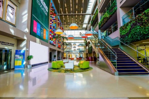 Dubai, UAE의 건물 번호 700940