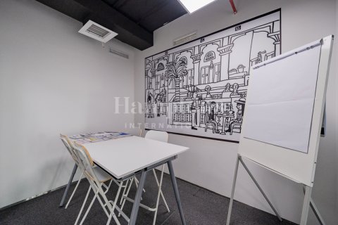 Zyrë në Business Bay, Dubai, Emiratet e Bashkuara Arabe 725.85113900 m2. № 583581 - Foto 9