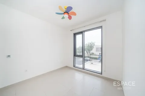 Vila u gradu Dubai Hills Estate, UAE 4 spavaće sobe, 224 m2 Br. 738388 - Slika 8