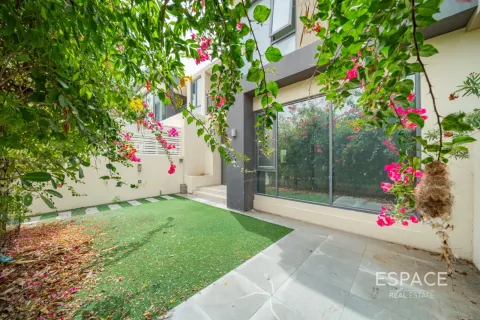 Vila u gradu Dubai Hills Estate, UAE 4 spavaće sobe, 224 m2 Br. 738388 - Slika 18