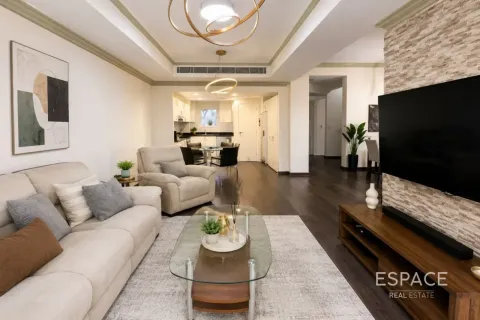 Vila u gradu The Springs, Dubai, UAE 3 spavaće sobe, 289 m2 Br. 738387 - Slika 2