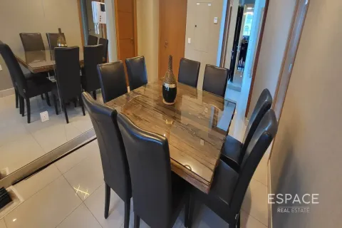 آپارتمان برای اجاره در Dubai Marina، Dubai، امارات متحده عربی 4 خوابه ، 244 متر مربع ، شماره 738391 - تصویر 4