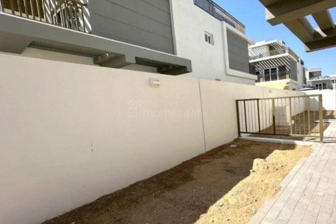 Townhouse in DAMAC Hills (Akoya by DAMAC), Dubai, UAE 3 bedrooms, 170 sq.m. № 701692 - photo 11