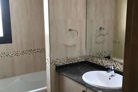 Řadový dům v Al Salam Street, Abu Dhabi, SAE 3 ložnice, 143 m² Č.: 594907 - fotografie 9