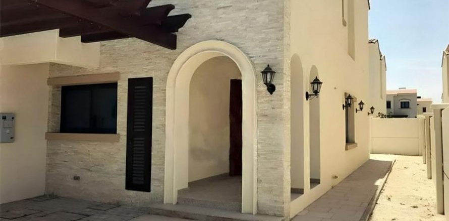 Řadový dům v Al Salam Street, Abu Dhabi, SAE 3 ložnice, 143 m² Č.: 594907