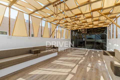 Вилла Умм-Сукейм, Дубай, БАӘ-да 5 жатын бөлмелер, 743 м² № 602043 - фото 4