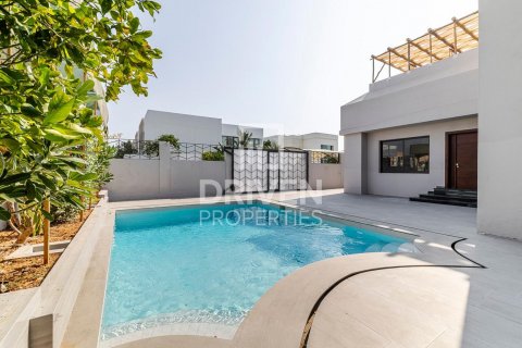 Вилла Умм-Сукейм, Дубай, БАӘ-да 5 жатын бөлмелер, 743 м² № 602043 - фото 2