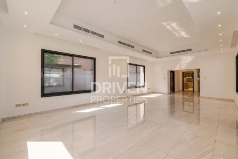 Вилла Умм-Сукейм, Дубай, БАӘ-да 5 жатын бөлмелер, 743 м² № 602043 - фото 23