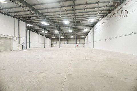 Magazinë në Dubai, Emiratet e Bashkuara Arabe 2972.9 m2. № 569296 - Foto 1