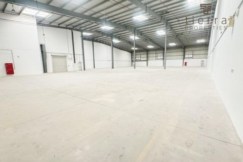 Magazinë në Dubai, Emiratet e Bashkuara Arabe 2972.9 m2. № 569296 - Foto 3