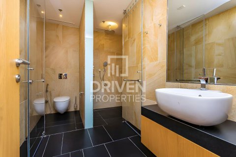 Apartmen di Jumeirah, Dubai, UAE 3 bilik tidur, 251 meter persegi № 654884 - foto 18