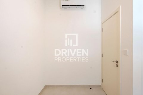 Villa in The Valley, Dubai, UAE 3 bedrooms, 174 sq.m. № 654887 - photo 14