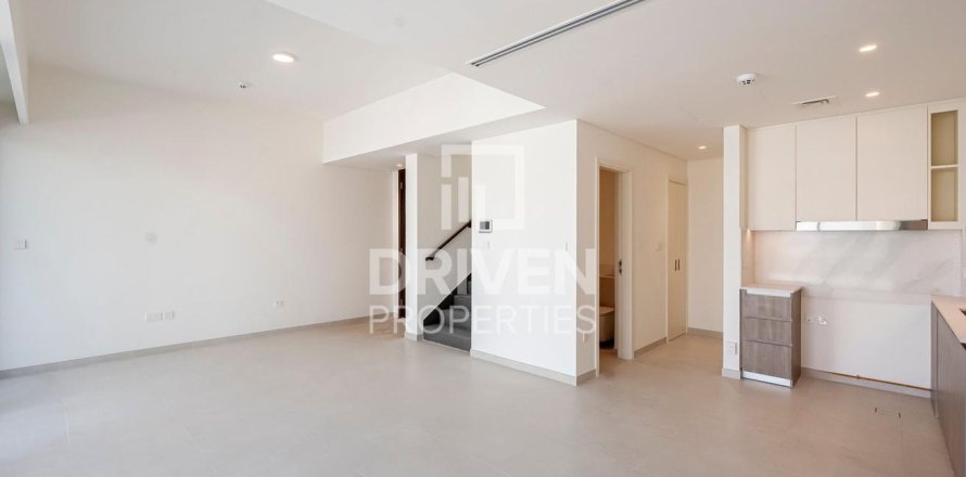 Villa in The Valley, Dubai, UAE 3 bedrooms, 174 sq.m. № 654887