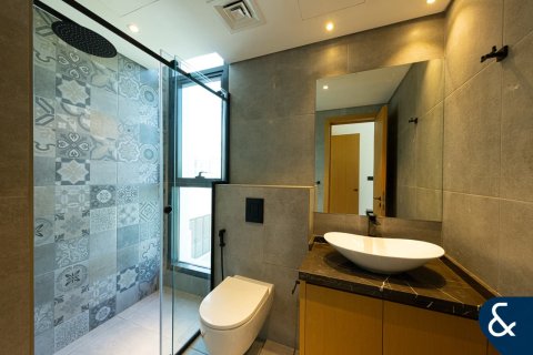 Rijtjeshuis te koop in Jumeirah Golf Estates, Dubai, VAE 4 slaapkamers, 317 vr.m., nr 667629 - foto 11