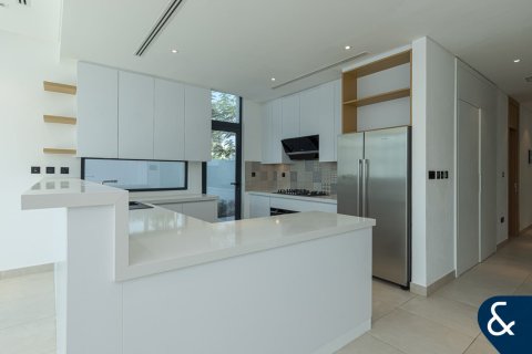 Rijtjeshuis te koop in Jumeirah Golf Estates, Dubai, VAE 4 slaapkamers, 317 vr.m., nr 667629 - foto 4