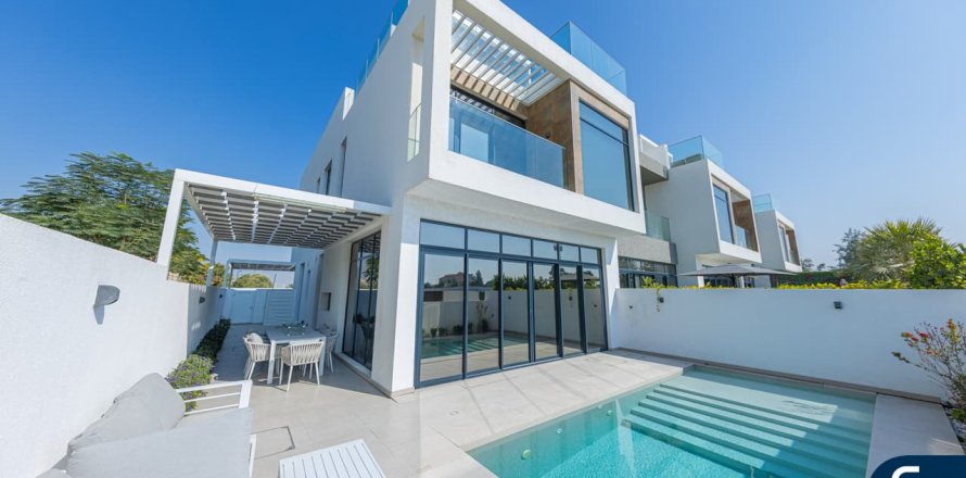Rijtjeshuis in Jumeirah Golf Estates, Dubai, VAE 4 slaapkamers, 317 vr.m. nr 667629