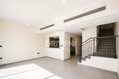 خانه شهری برای فروش در  Damac Lagoons، Dubai، امارات متحده عربی  4 خوابه ، 144 متر مربع ، شماره 768005 - تصویر 1
