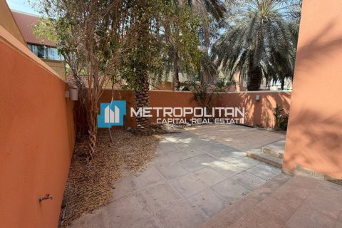 Abu Dhabi、UAE にあるヴィラ販売中 4ベッドルーム、272.6 m2、No678552 - 写真 23