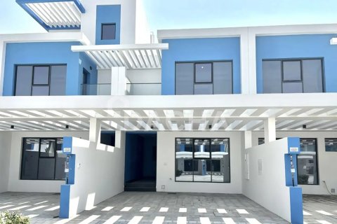 Adosado en Damac Lagoons, Dubai, EAU 4 dormitorios, 211 m² № 710404
