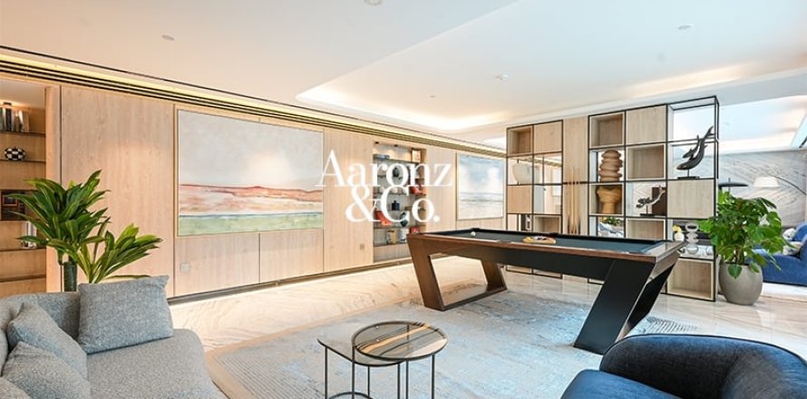Penthouse në Dubai Marina, Emiratet e Bashkuara Arabe 5 dhoma gjumi, 813 m2. № 686680