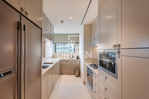 Lakás itt: Downtown Dubai (Downtown Burj Dubai), Dubai, EAE, 2 hálószoba, 135 m², azonosító: 655027 - fénykép 18