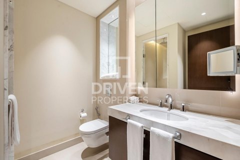 Lakás itt: Downtown Dubai (Downtown Burj Dubai), Dubai, EAE, 2 hálószoba, 135 m², azonosító: 655027 - fénykép 11