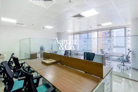 Office in Business Bay, Dubai, UAE 82 sq.m. № 691747 - photo 9
