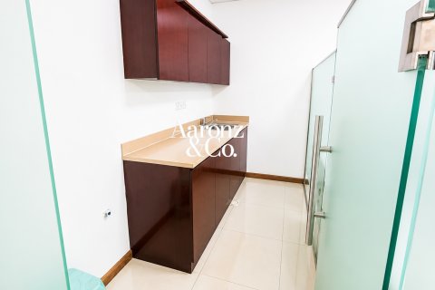 Зняти в оренду офіс в Бизнес-Бэй, Дубай, ОАЕ 82м2, № 691747 - фото 12