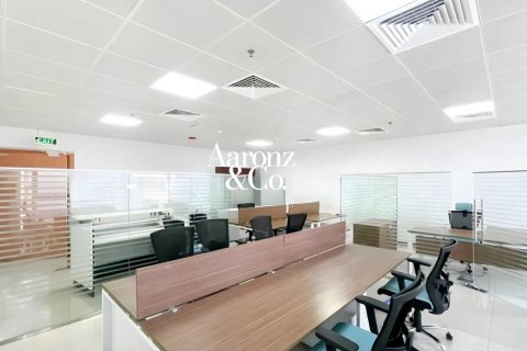 Office in Business Bay, Dubai, UAE 82 sq.m. № 691747 - photo 8