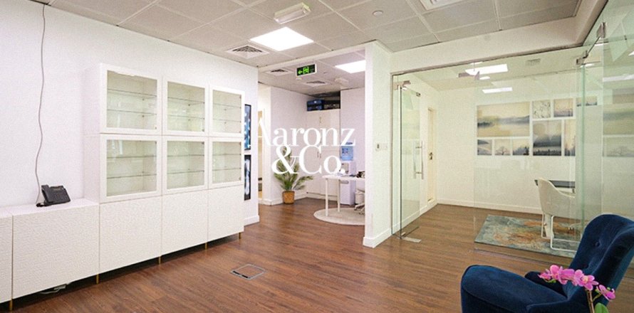 Office i Business Bay, Dubai, UAE 74 kvm № 691749