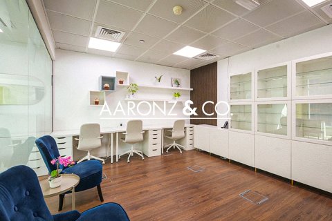 Opisina sa Business Bay, Dubai, UAE 74 sq.m. № 691749 - larawan 8