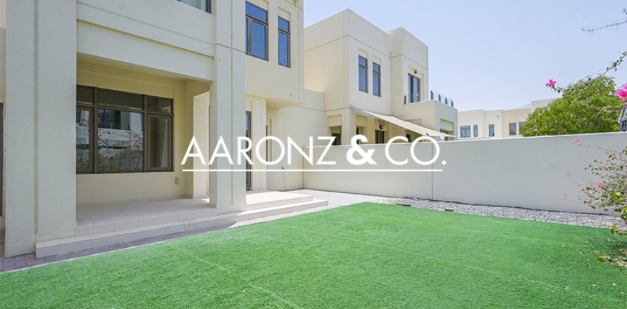 Βίλα σε Dubai, ΗΑΕ 3 υπνοδωμάτια, 283 τ.μ. Αρ. 691751