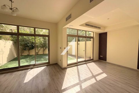 Villa à louer à Meydan, Dubai, EAU 3 chambres, 235 m2 № 691710 - photo 3