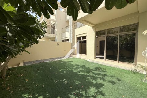 Villa à louer à Meydan, Dubai, EAU 3 chambres, 235 m2 № 691710 - photo 2