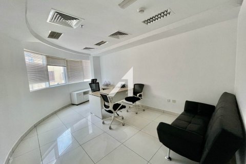 Kantor di Al Barsha, Dubai, UEA 64 m2 nomor 691708 - foto 4