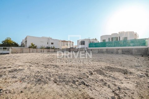 Działka na sprzedaż w Umm Suqeim, Dubai, ZEA 1117.62 mkw., nr 767200 - zdjęcie 3