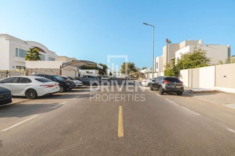 Działka w Umm Suqeim, Dubai, ZEA 1117.62 mkw. nr 767200