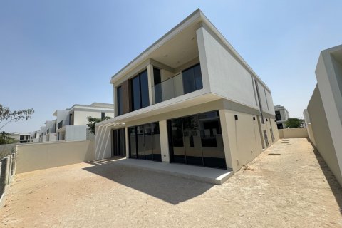 Villa en Tilal Al Ghaf, Dubai, EAU 4 dormitorios, 454 m² № 706154