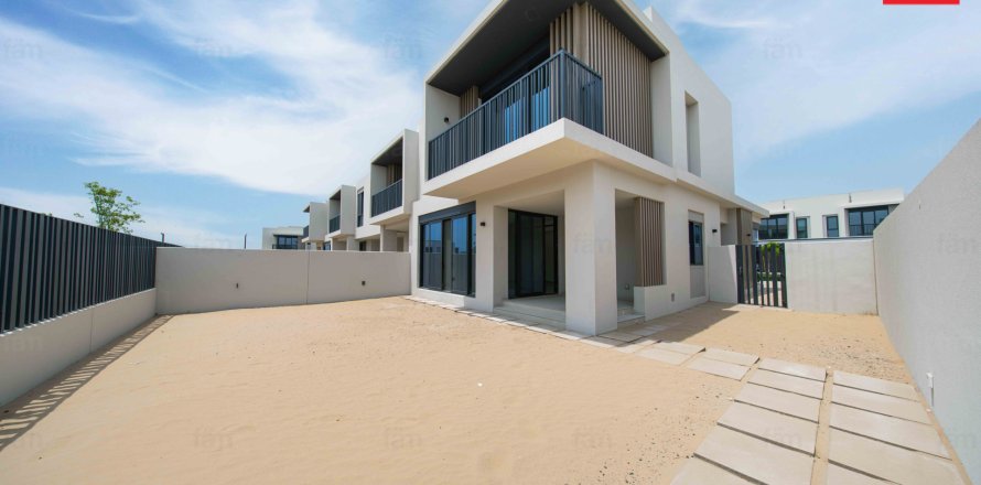 Radový dom v Jebel Ali, Dubai, SAE 4 spálne, 357.8 m2 č. 740351