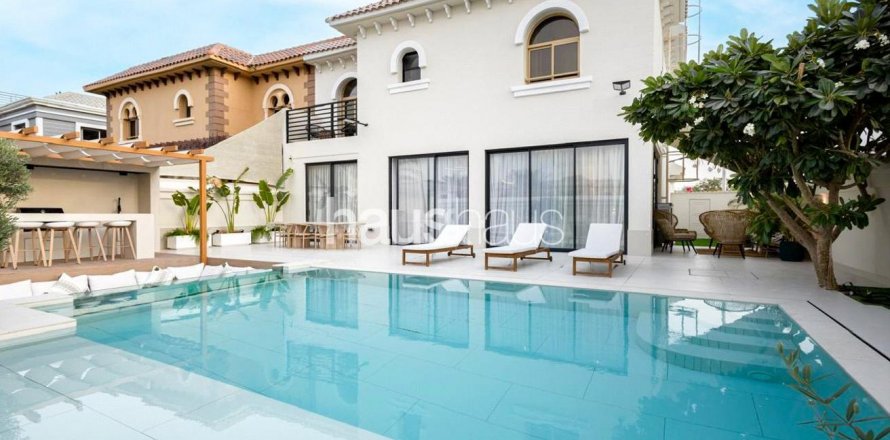 Vila v Falcon City of Wonders, Dubai, SAE 5 ložnice, 814 m² Č.: 627107